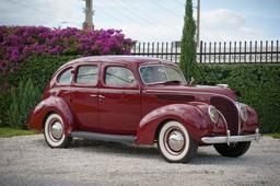 1938 Ford Deluxe Fordor Sedan