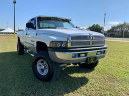 2001 Dodge Ram 2500 3/4 Ton 4x4 Pickup