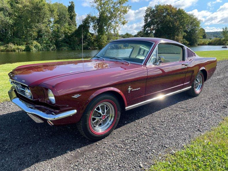 1965 Ford Mustang 2 + 2 Fastback