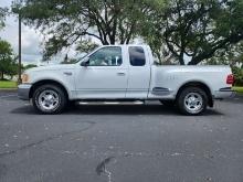 2002 Ford F150 Lariat Extended Cab Pickup