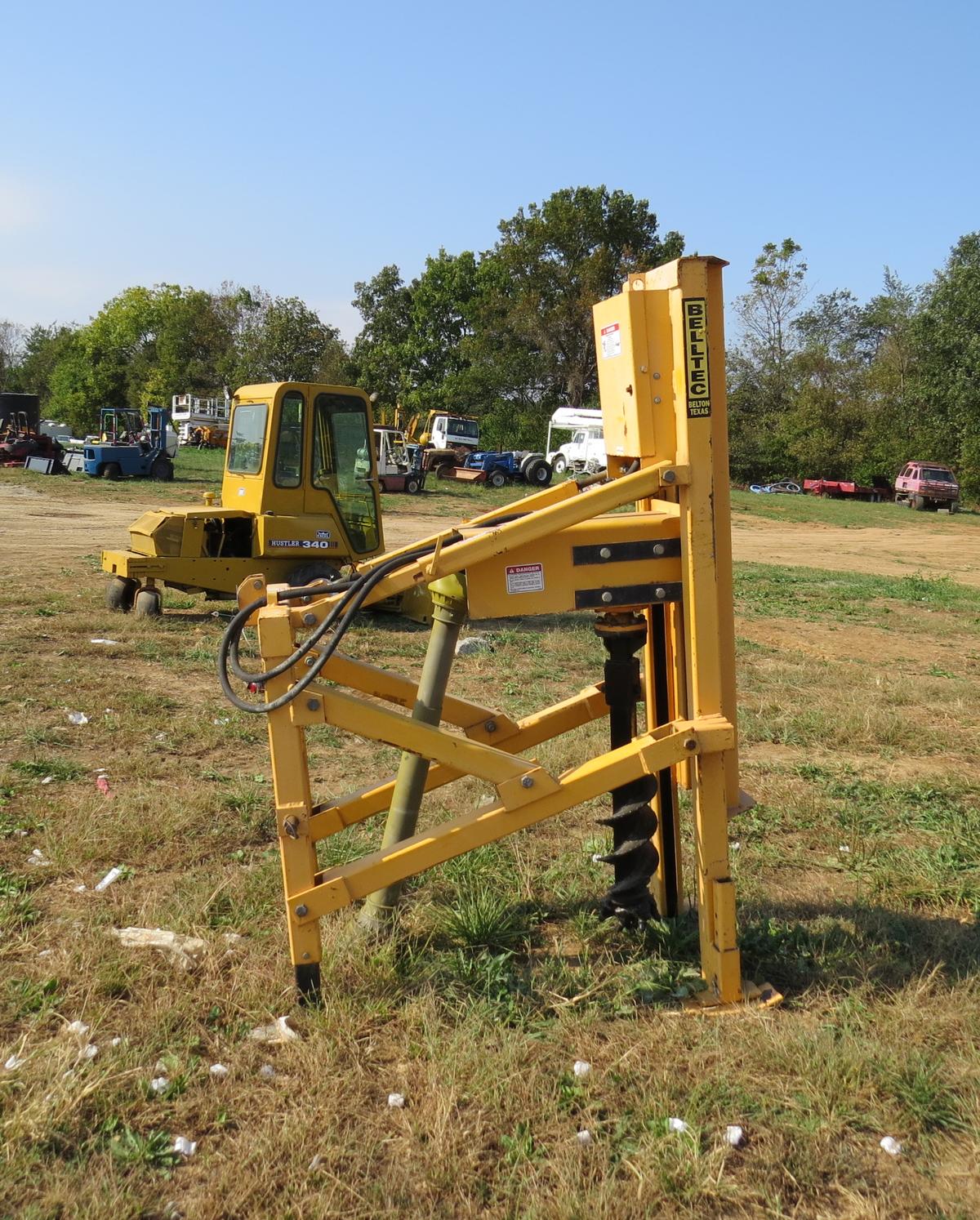 BELLTEC POST HOLE DIGGER