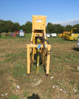 BELLTEC POST HOLE DIGGER