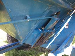 KINZE 450 C CONVEYOR WAGON