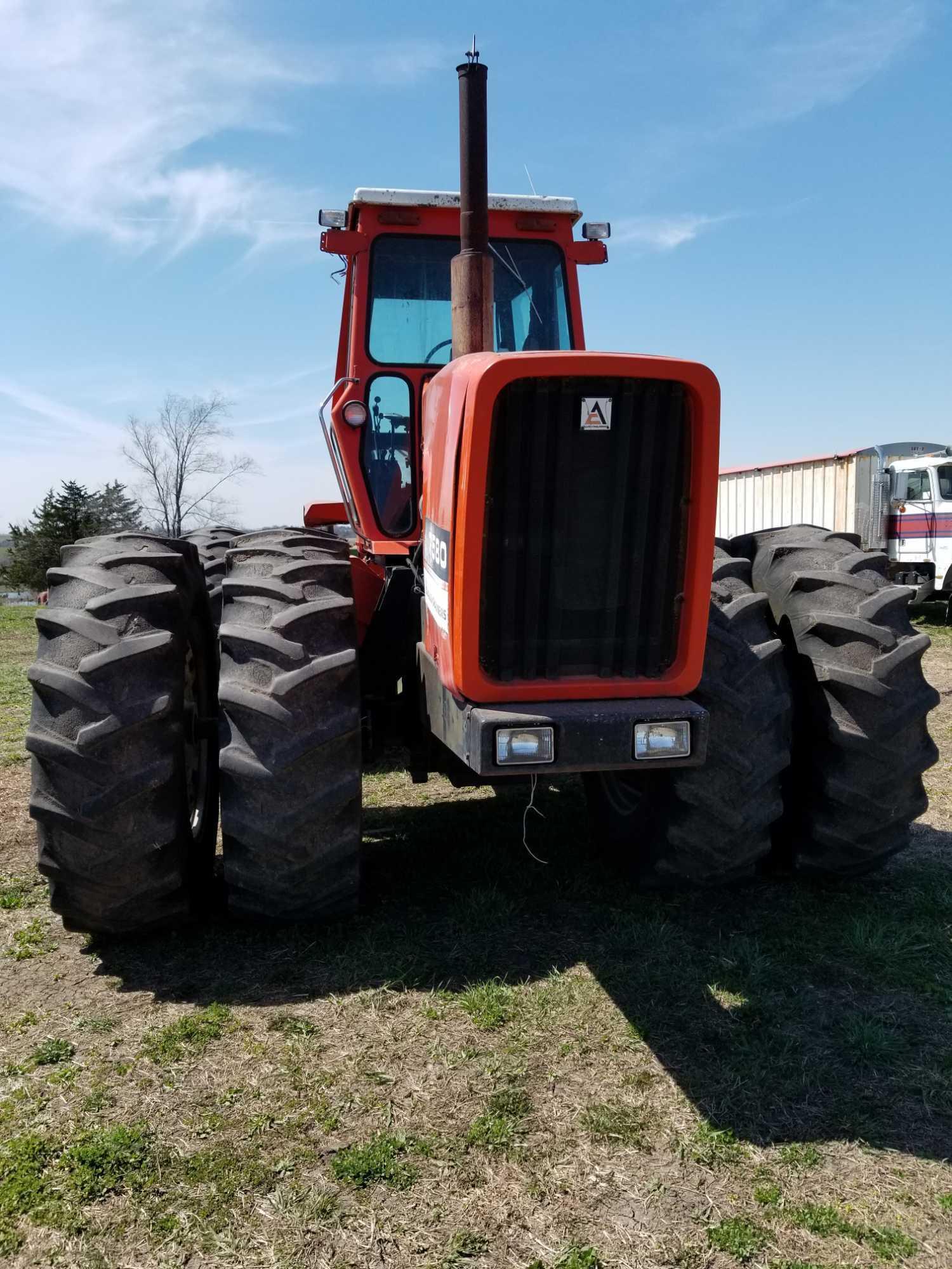 1981 ALLIS CHALMERS 7580 4 X 4 ARTICULATED 4WD TRACTOR