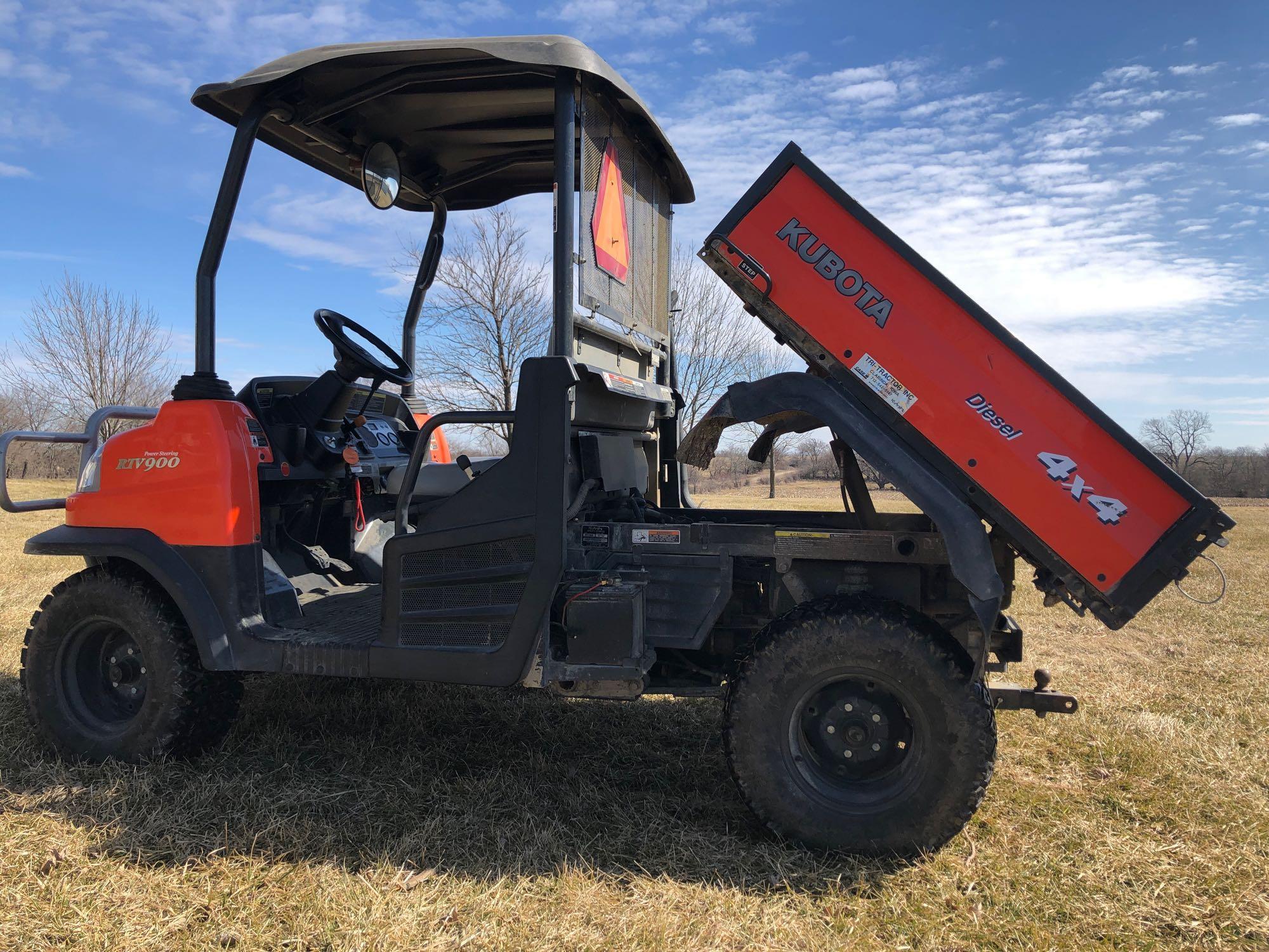 Kubota RTV900 4x4 side x side