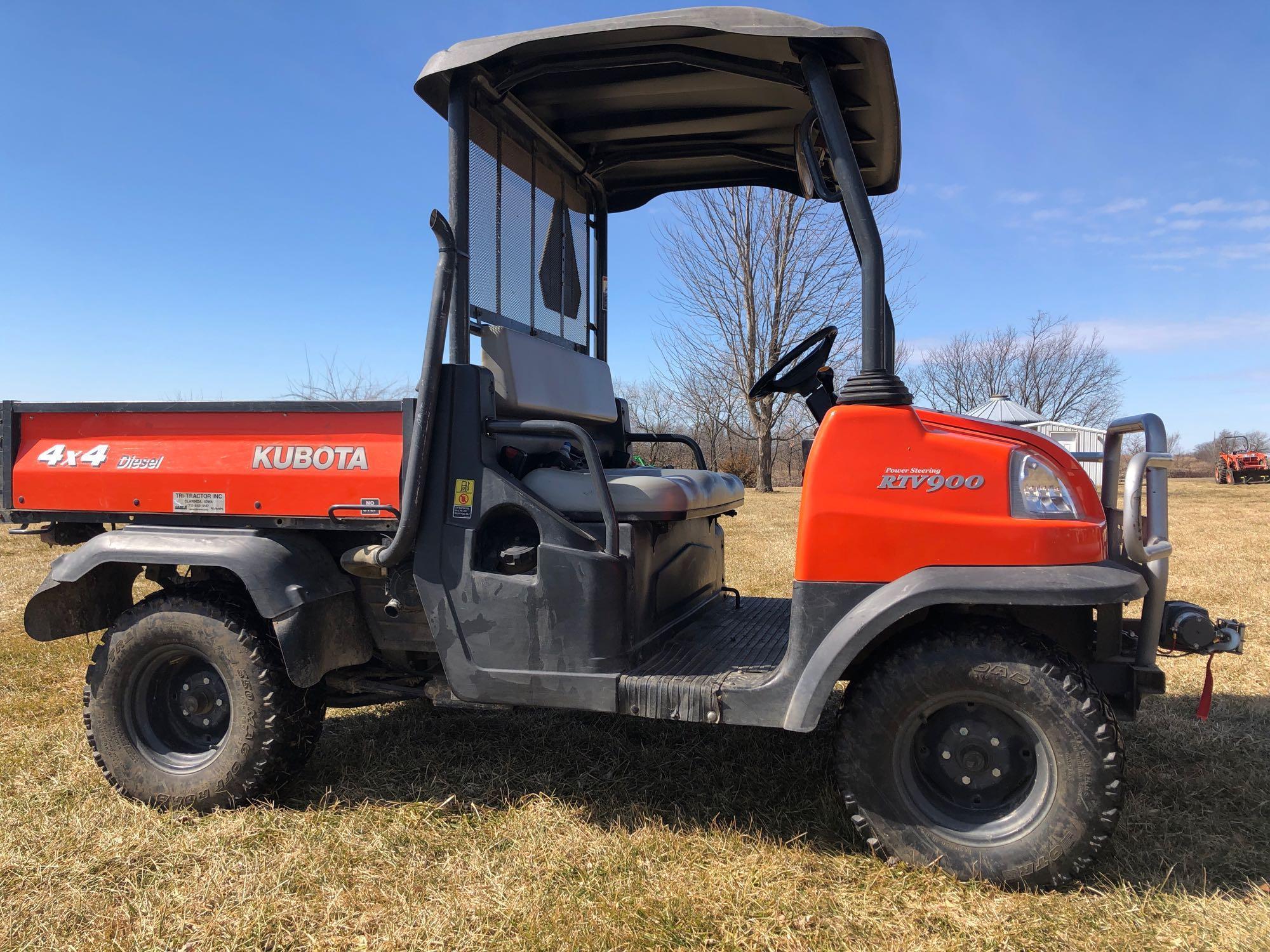 Kubota RTV900 4x4 side x side