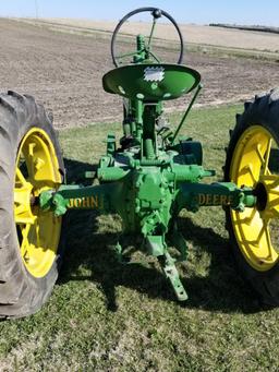 JOHN DEERE B