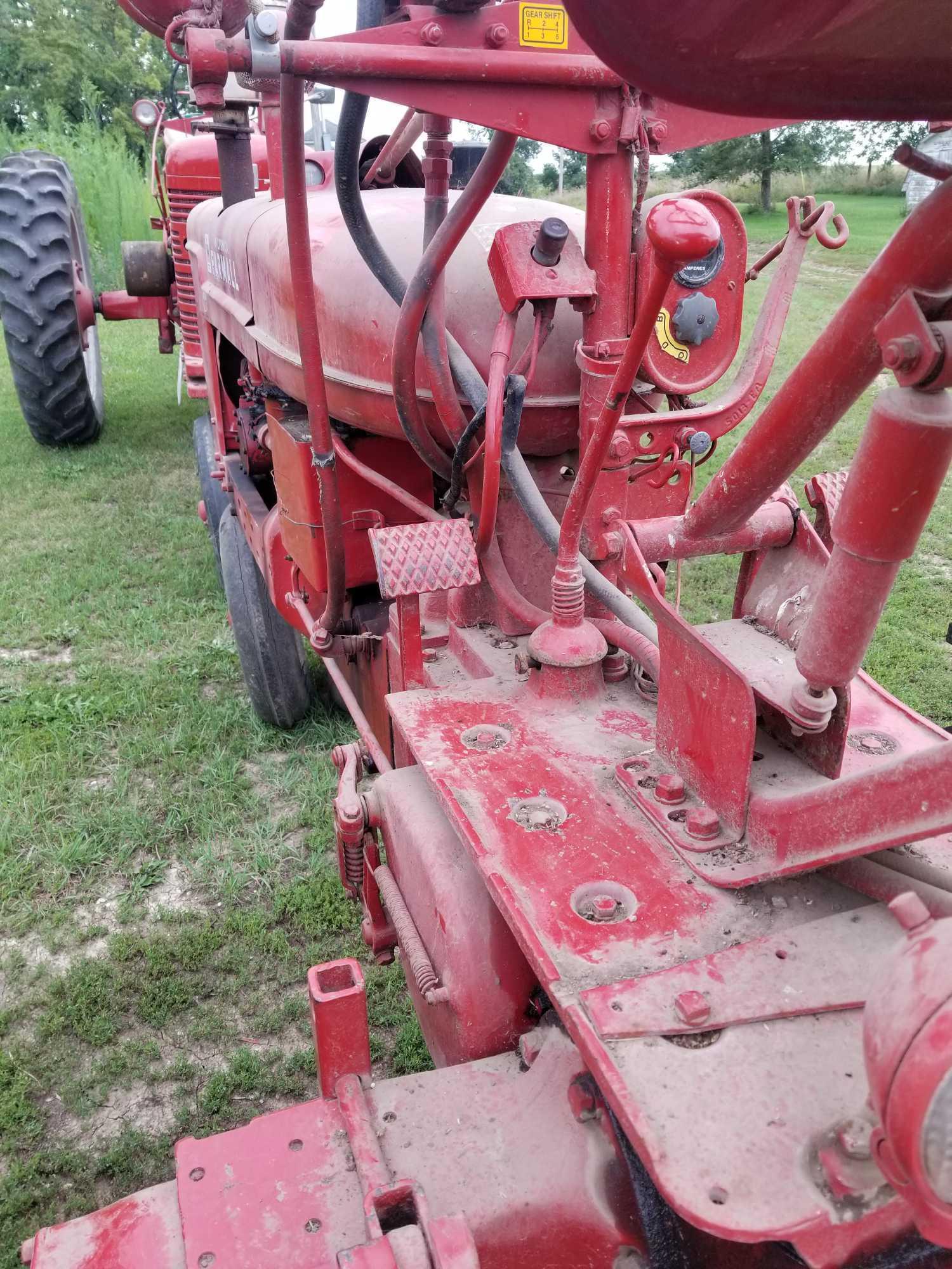 1943 "H" FARMALL GAS TRACTOR