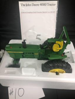 THE MODEL 4000 TRACTOR PRECISION CLASSICS 1/16 SCALE NO. 5684 NIB