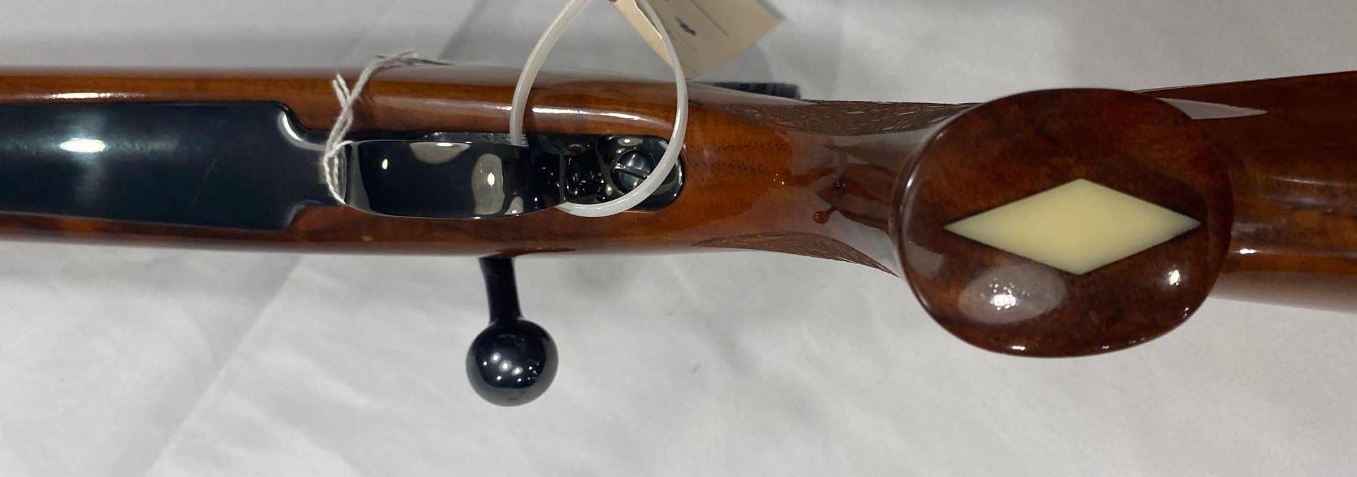 WEATHERBY MARK V, .300 MAG, BOLT ACTION RIFLE