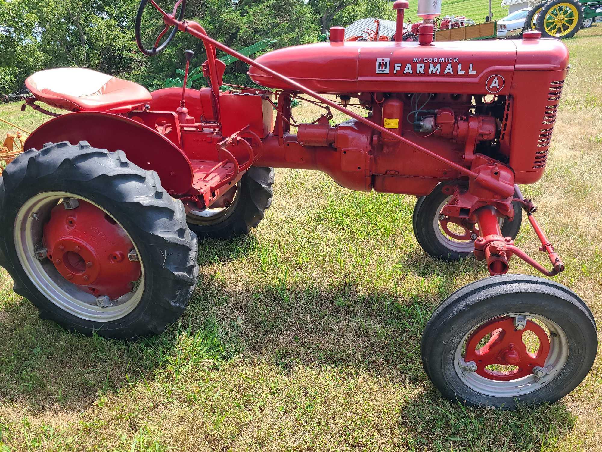 MCCORMICK FARMALL A TRACTOR