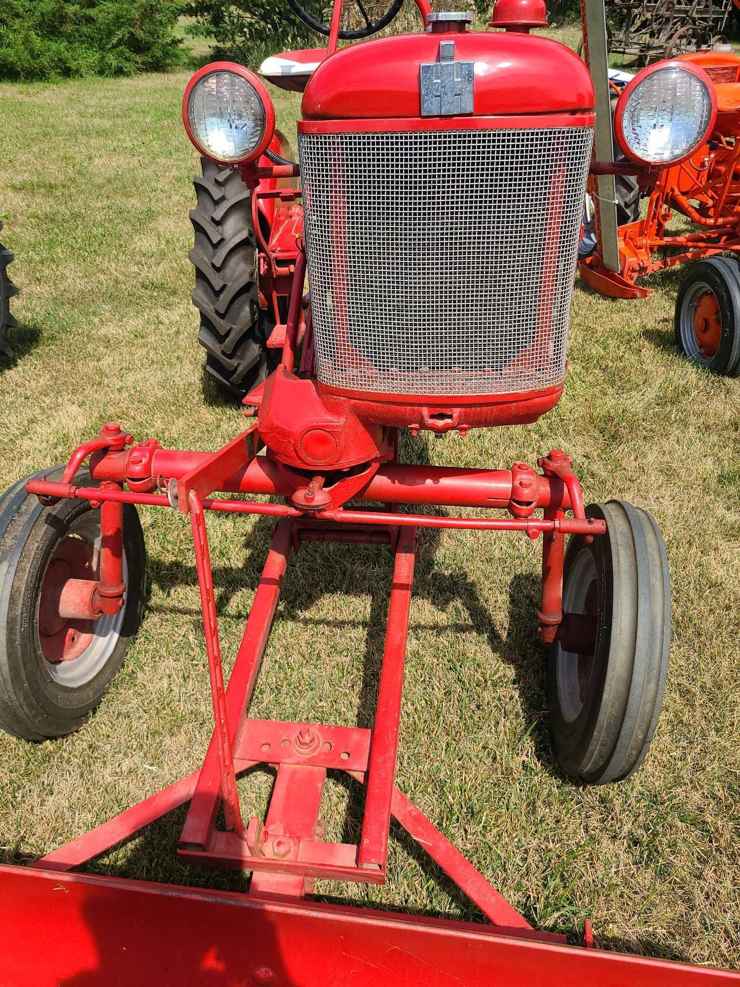 FARMALL CUB TRACTOR