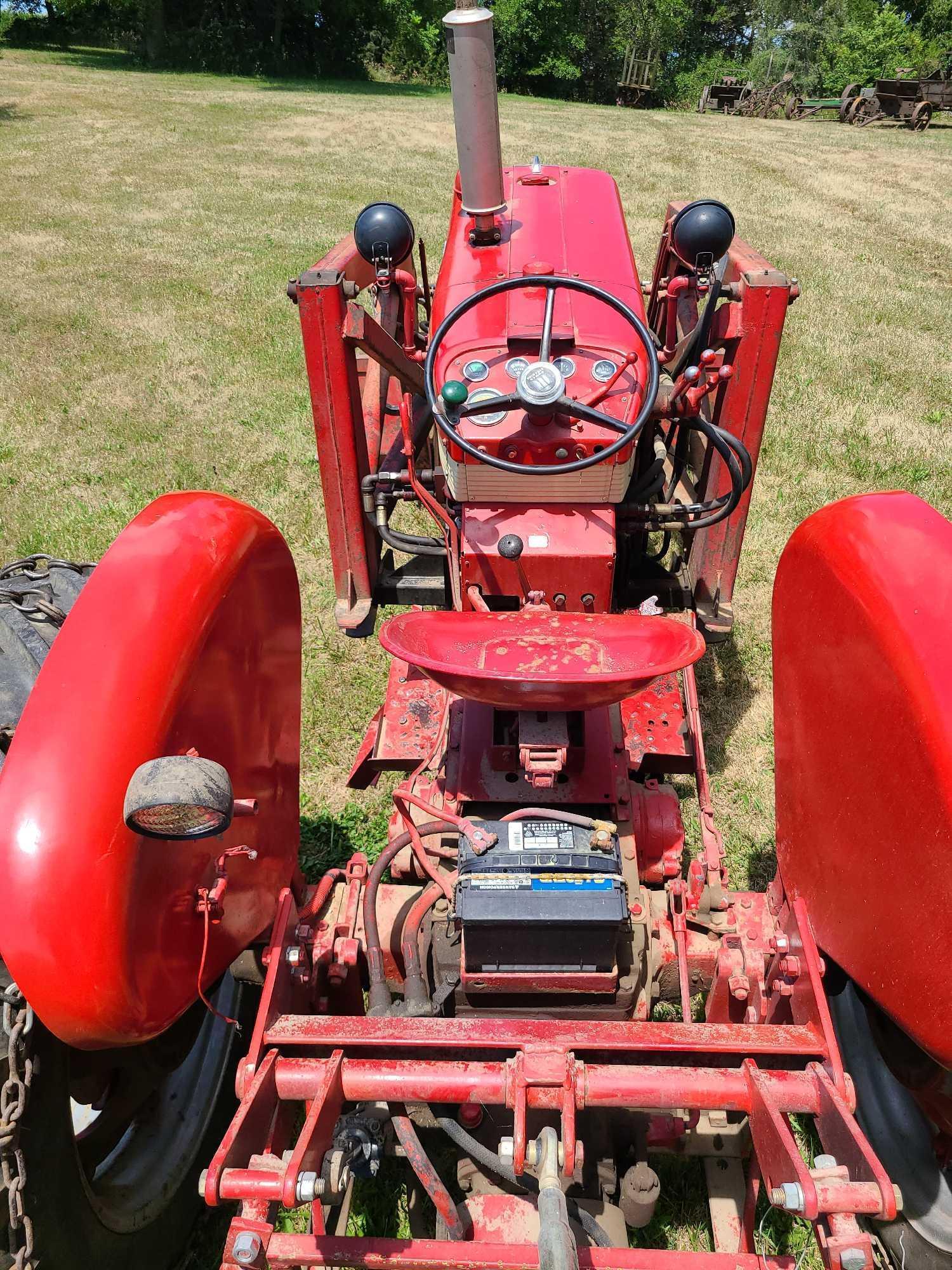 McCORMICK FARMALL 340 TRACTOR