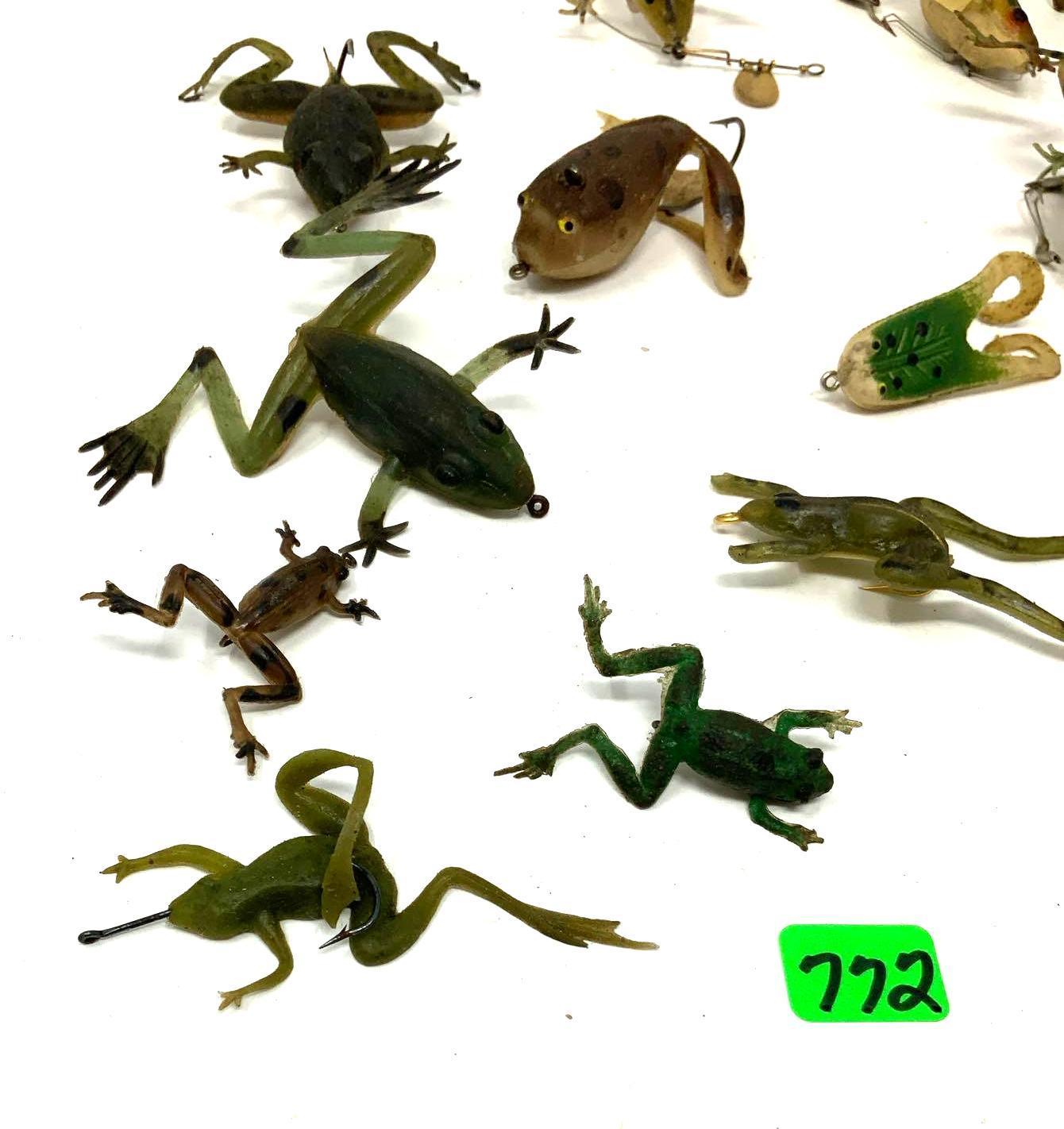 VINTAGE PLASTIC FROG LURES