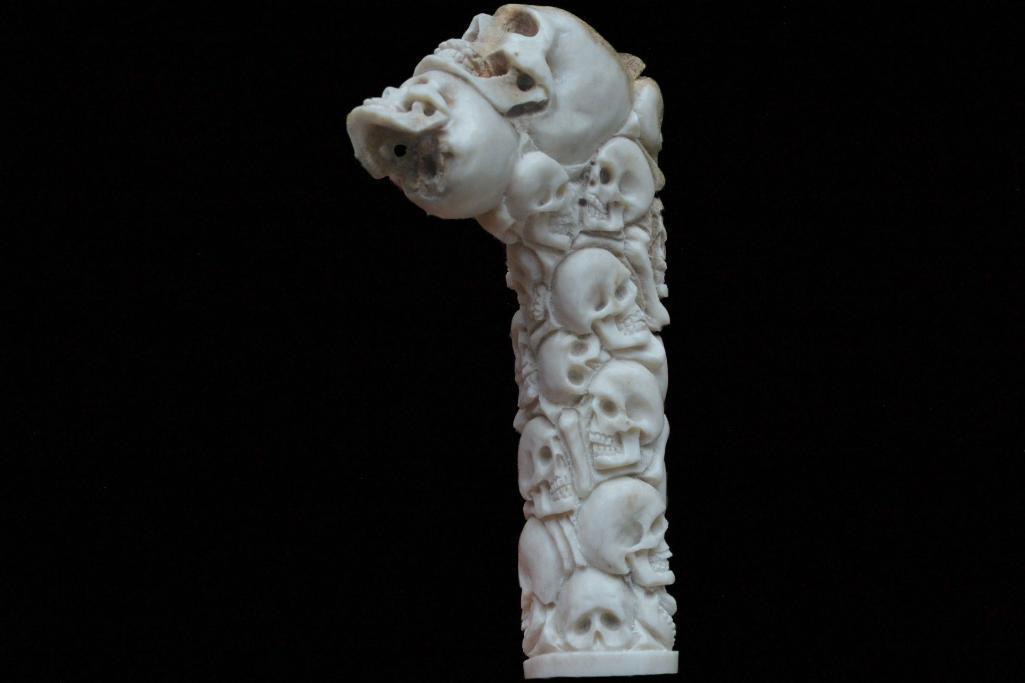 Skulls Group Carving 140mm Length Handle H509 in Antler Bali Hand Carved