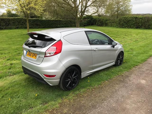 Ford Fiesta Base TDCI 2016 - full ST line body kit fitted