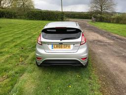 Ford Fiesta Base TDCI 2016 - full ST line body kit fitted