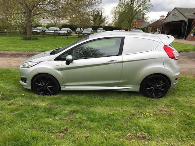 Ford Fiesta Base TDCI 2016 - full ST line body kit fitted