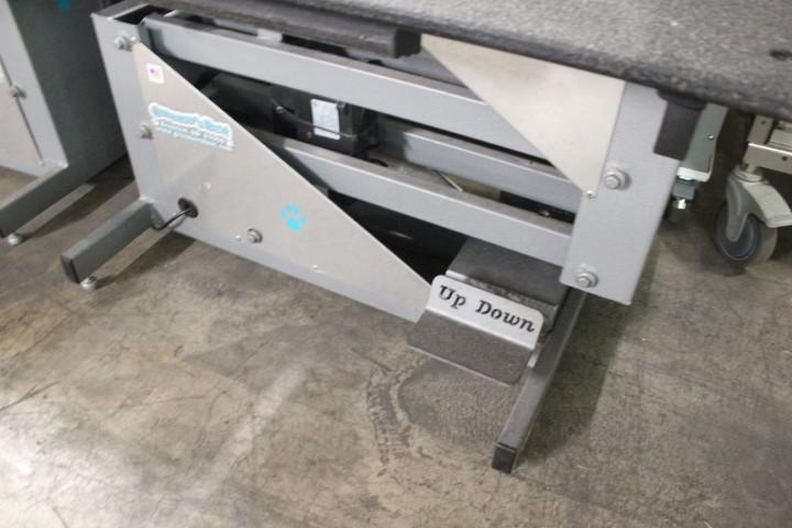 Groomers Best Electric Hydraulic Table