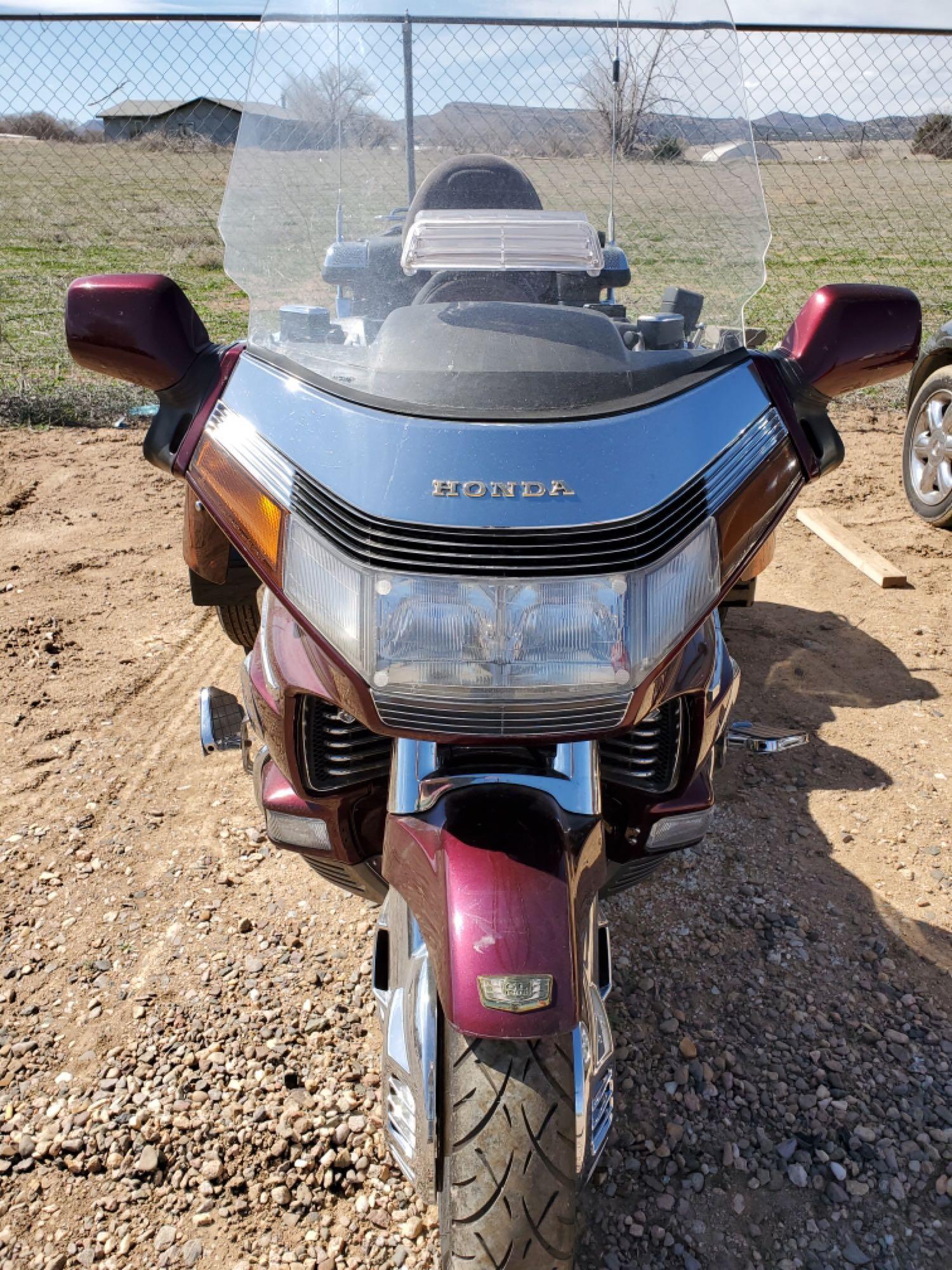 1990 Honda GL1500 Gold Wing Motorcycle, VIN # 1HFSC2209lA200713