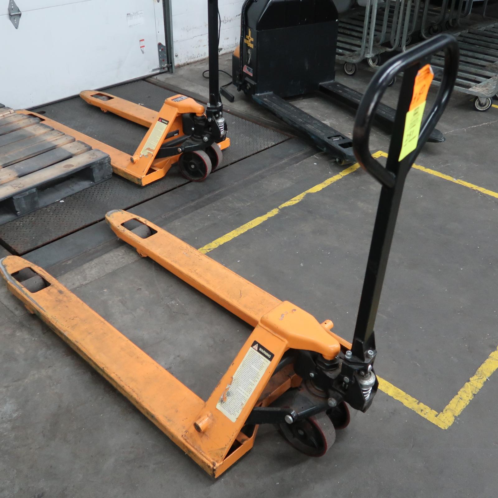 Global pallet jack