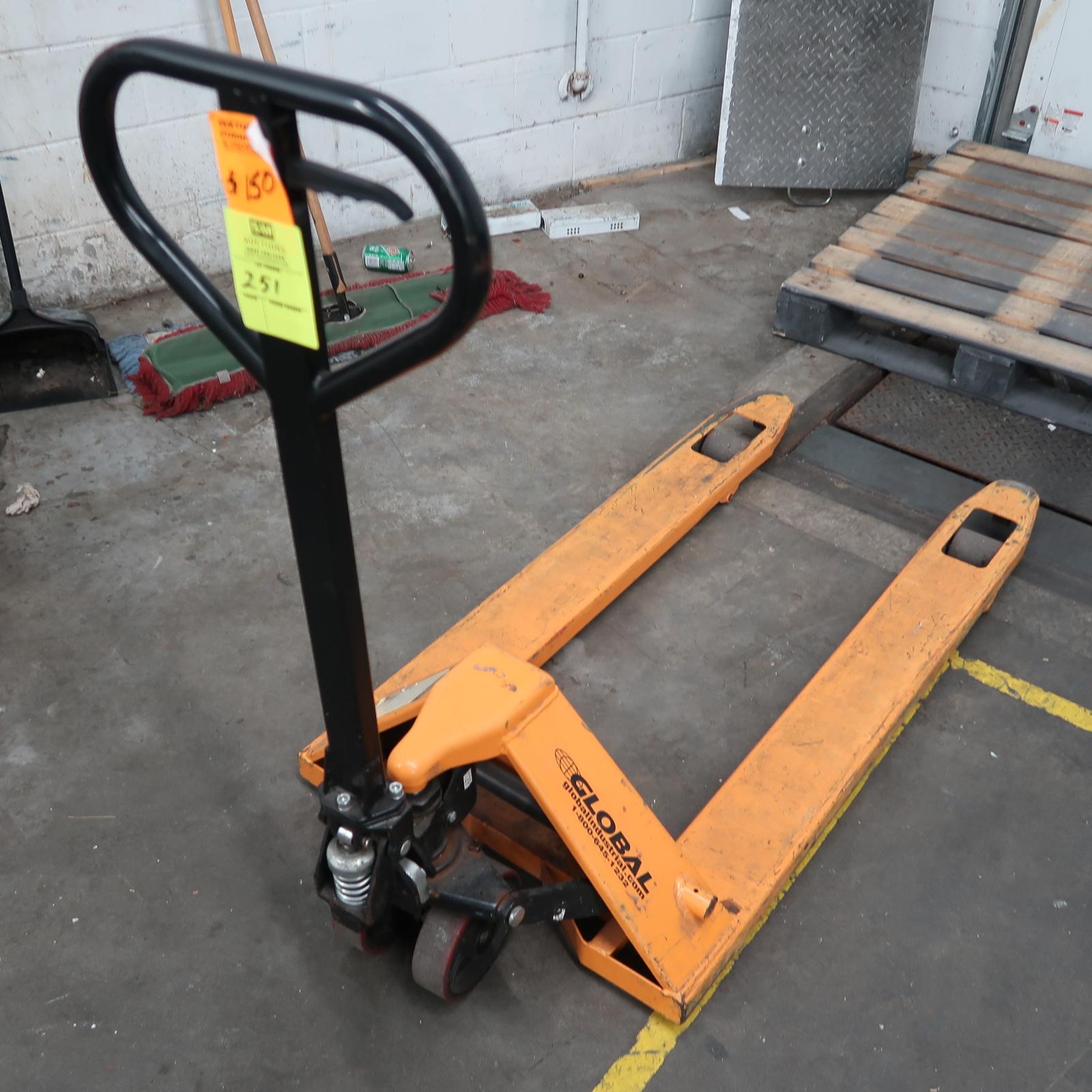 Global pallet jack