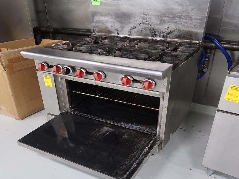 American Range 6-burner stove w/ oven