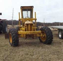 JD 570-A Road Grader