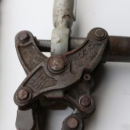 Cast Iron Cutter