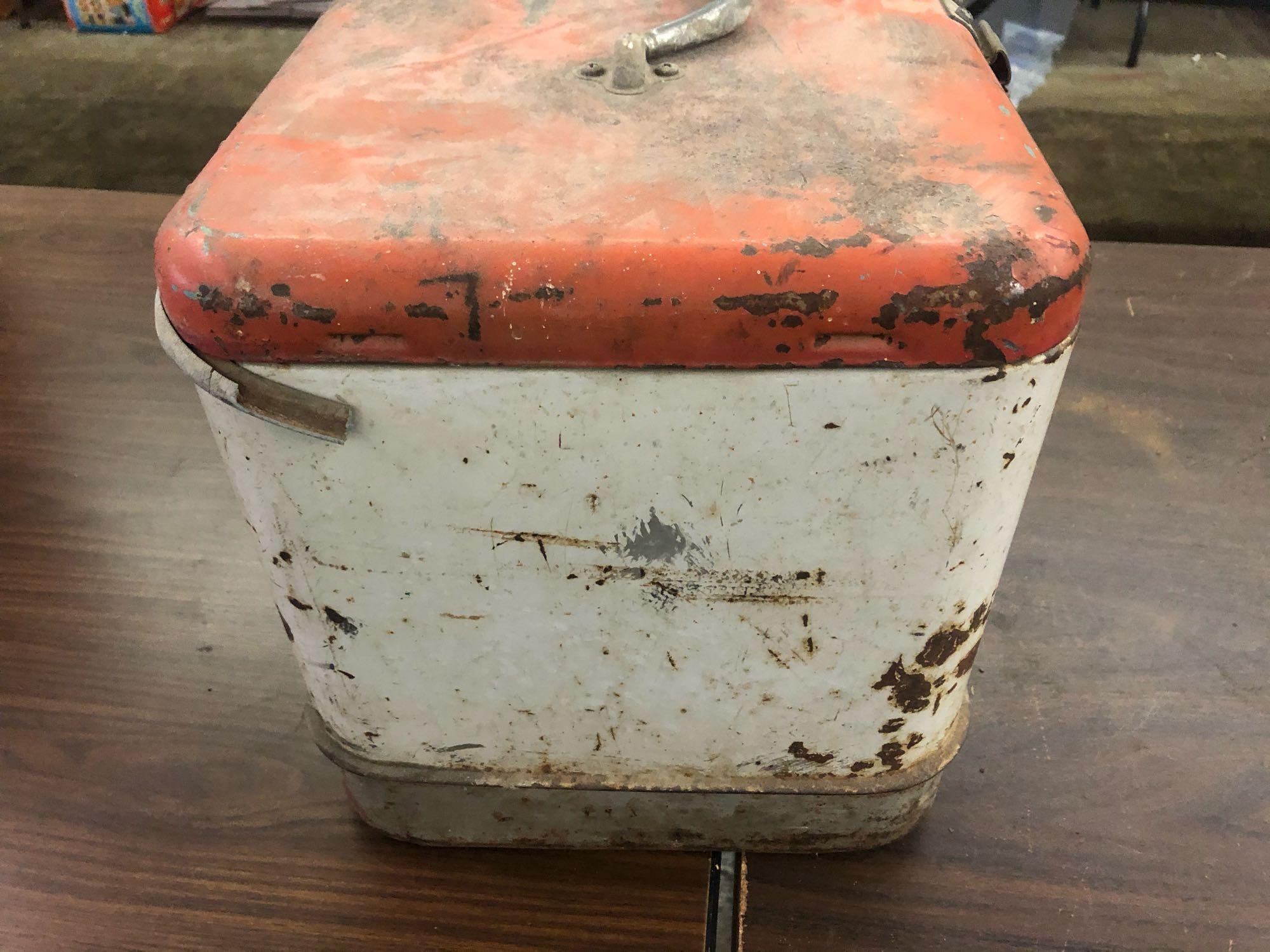 VINTAGE BUDWEISER METAL COOLER