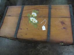 ANTIQUE WOOD TRUNK