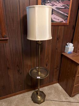 FLOOR LAMP