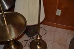 Large quantity of table & floor lamps