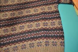 Ralph Lauren 100% wool hand knit Casual Sweater with flower buttons