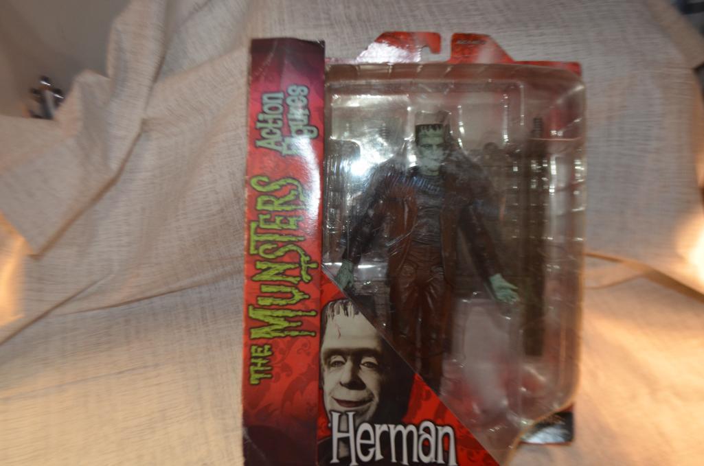 Diamond Comic Distributors The Munsters Herman Action Figure