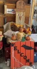 LARGE LOT OF FALL DECORATIONS