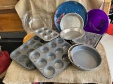LARGE LOT OF KITCHEN ITEMS, MUFFIN PANS & MORE