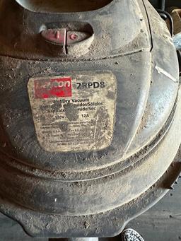 Dayton Model DRPD8 Commercial Shop Vac