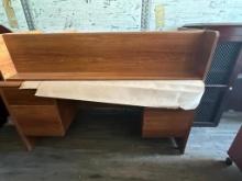 5 ft. Office Desk & Top Portion of Office Buffet