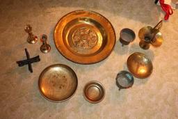 Large Quantity Of Vintage Brass Items
