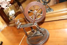 Wooden Miniature Spinning Wheel Lamp