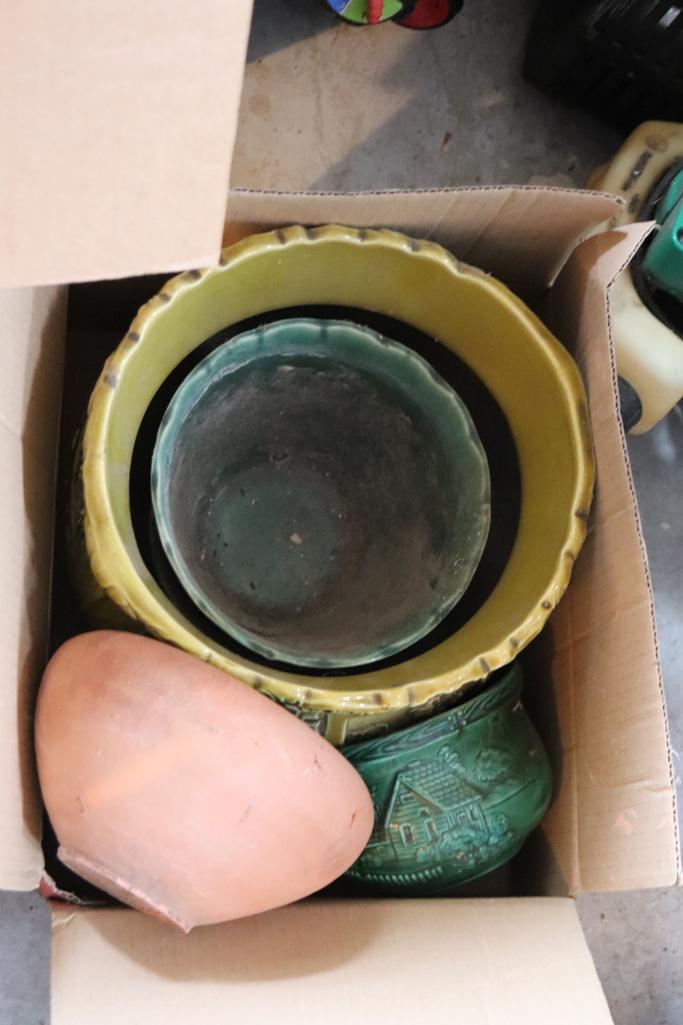 Lot of misc flower pots