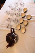Quantity of nut bowls, glasses, and teapot