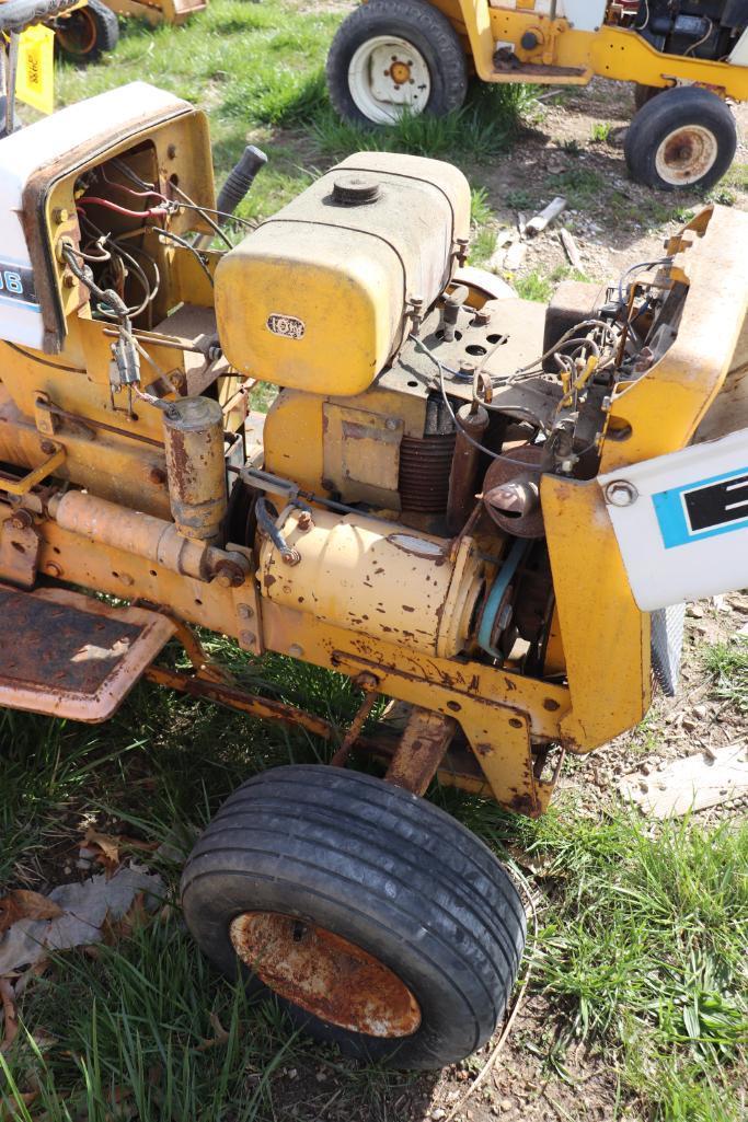 International Cub Cadet 106 Riding Mower