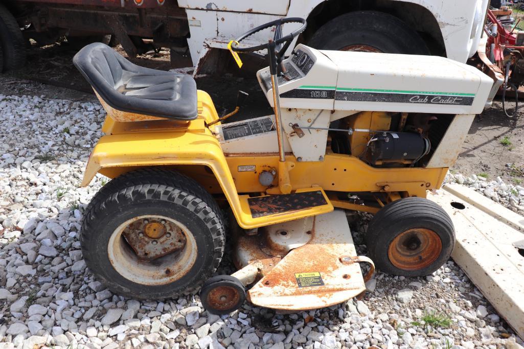 International Cub Cadet 108 Riding Mower