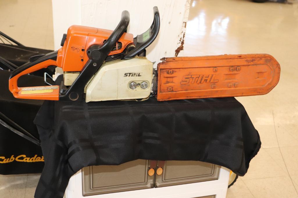 Stihl MS 250 Gas Powered Chainsaw