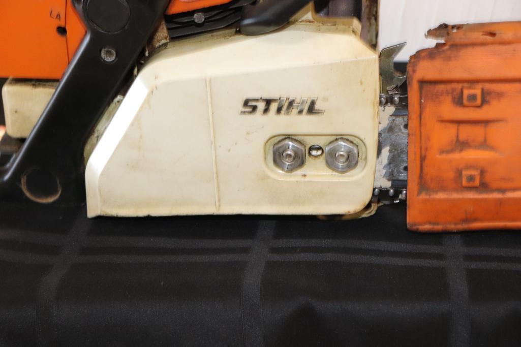 Stihl MS 250 Gas Powered Chainsaw