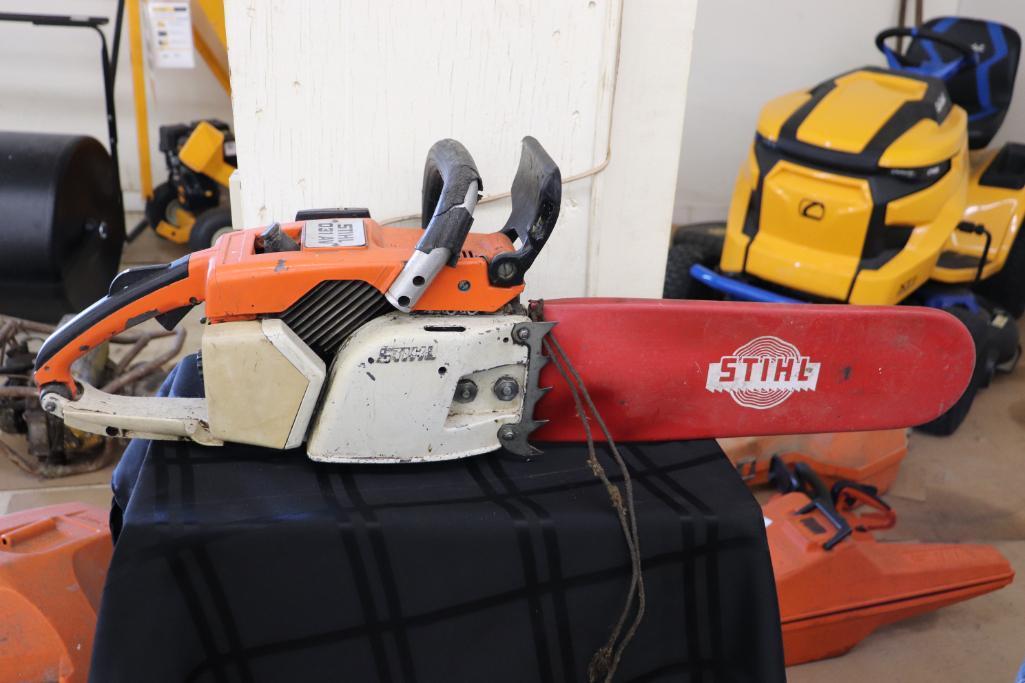 Stihl 031 Av Gas Powered Chainsaw with hardcase