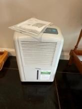 PORTABLE DEHUMIDIFIER