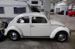 VW Beetle 1300 - with folding top